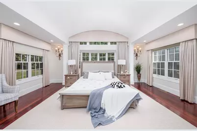 568 Wellesley St, Weston, MA 02493 - Photo 21