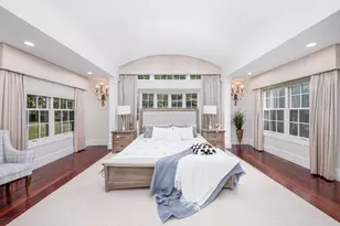 568 Wellesley St, Weston, MA 02493 - Photo 21