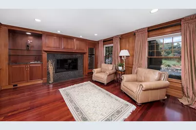 568 Wellesley St, Weston, MA 02493 - Photo 7