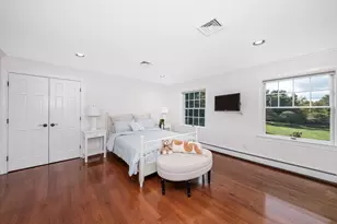 568 Wellesley St, Weston, MA 02493 - Photo 33