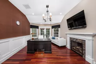 568 Wellesley St, Weston, MA 02493 - Photo 27