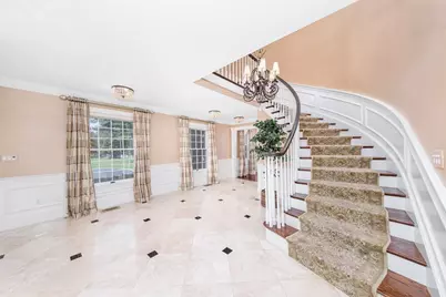 568 Wellesley St, Weston, MA 02493 - Photo 7