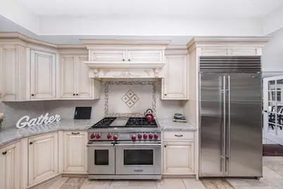 568 Wellesley St, Weston, MA 02493 - Photo 13