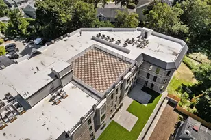 1114 Beacon St, Newton, MA 02461 - Photo 35