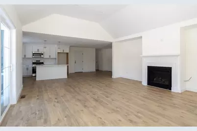 2 Hayley Cir #0, Rochester, MA 02770 - Photo 9