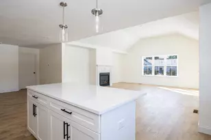 4 Hayley Cir, Rochester, MA 02770 - Photo 11