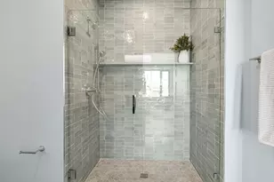 34 Oak St, Boston, MA 02136 - Photo 19