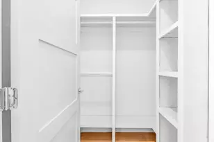 34 Oak St, Boston, MA 02136 - Photo 21