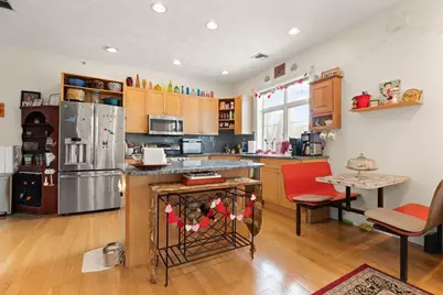 557 Salem #4, Malden, MA 02148 - Photo 9