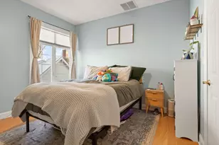 557 Salem, Malden, MA 02148 - Photo 17