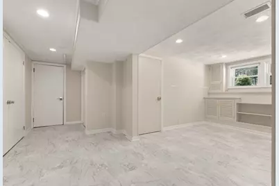 19 Rolling Ln, Framingham, MA 01701 - Photo 19