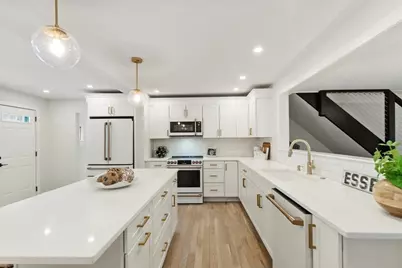 24 Lufkin St, Essex, MA 01929 - Photo 9