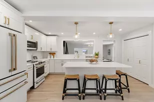 24 Lufkin St, Essex, MA 01929 - Photo 5