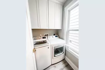 69 Falcon St #3, Boston, MA 02128 - Photo 13