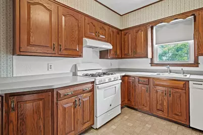 6 Park Terrace, Milford, MA 01757 - Photo 7