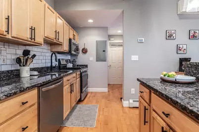 261 W Fifth #1, Boston, MA 02127 - Photo 11