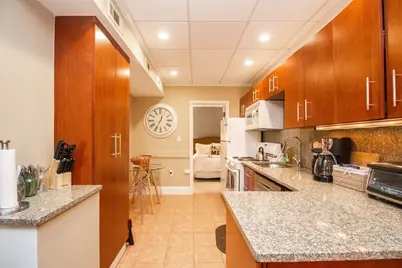 1253 Beacon St #4BB, Brookline, MA 02446 - Photo 5