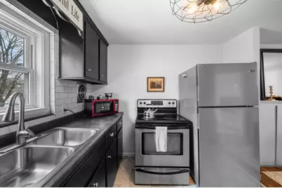 1 Boardman Street #6, Salem, MA 01970 - Photo 11