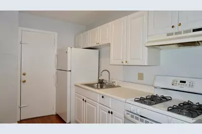 6 Hayes Rd #10, Boston, MA 02131 - Photo 3