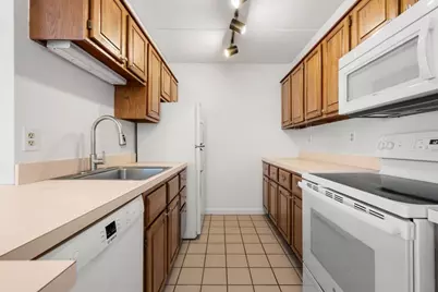 95 Nahant St #39, Lynn, MA 01902 - Photo 11