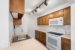 95 Nahant St, Lynn, MA 01902 - Photo 11