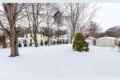 10 Marion Rd, Weymouth, MA 02191 - Photo 3