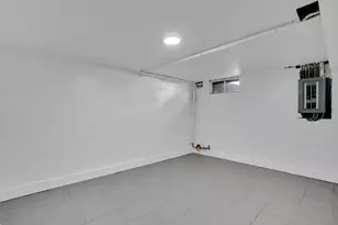 9 Utica St, Springfield, MA 01104 - Photo 23