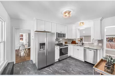 16 Maple St, Wilbraham, MA 01095 - Photo 3