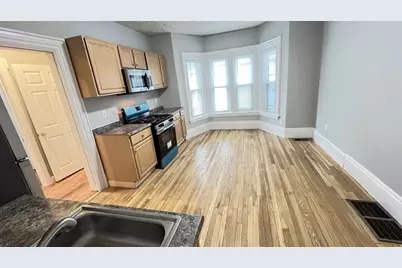 31 Ridgeway Street #1, Lynn, MA 01902 - Photo 3