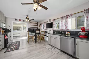 29 Waldo St, New Bedford, MA 02745 - Photo 9