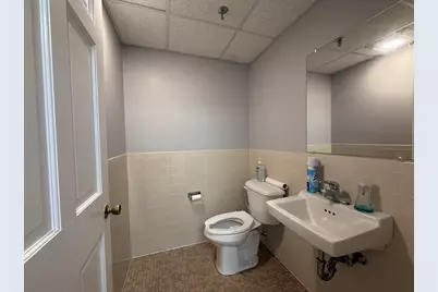 694 Main Street, Holden, MA 01520 - Photo 23