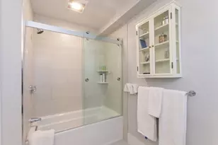 401 Albemarle Rd, Newton, MA 02460 - Photo 21