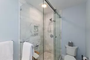 401 Albemarle Rd, Newton, MA 02460 - Photo 17