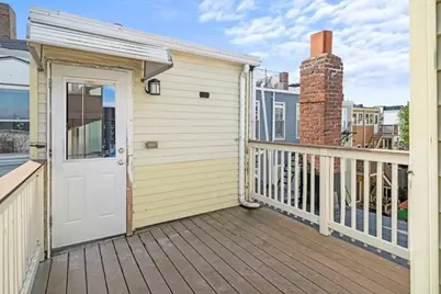 264 Webster #3, Boston, MA 02128 - Photo 17