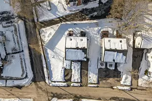 106 Methuen St, Lowell, MA 01850 - Photo 37