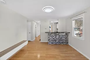 106 Methuen St, Lowell, MA 01850 - Photo 3