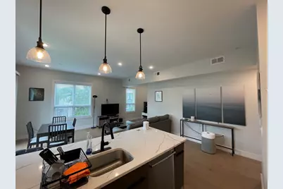 33 Ward St #9, Boston, MA 02127 - Photo 5