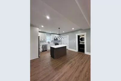 12 Howard St, Lynn, MA 01902 - Photo 3