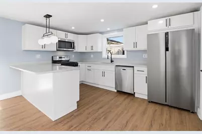 12 Howard St, Lynn, MA 01902 - Photo 5