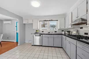 59 Nancy Ave, Peabody, MA 01960 - Photo 3