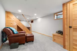 187 Laurel St, Melrose, MA 02176 - Photo 21