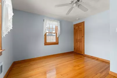 187 Laurel St, Melrose, MA 02176 - Photo 17