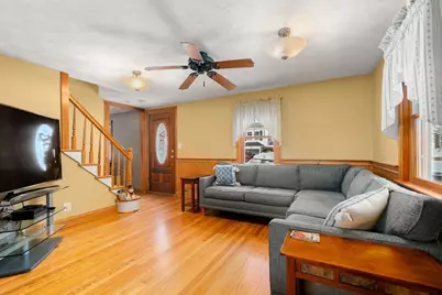 187 Laurel St, Melrose, MA 02176 - Photo 9