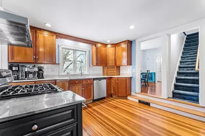 98 Cedar St #2, Dedham, MA 02026 - Photo 5