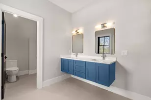 577 Grove St, Newton, MA 02462 - Photo 23