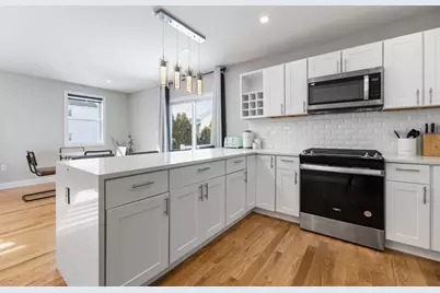 35 Arcadia St, Revere, MA 02151 - Photo 3