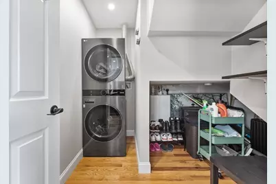 35 Arcadia St, Revere, MA 02151 - Photo 23