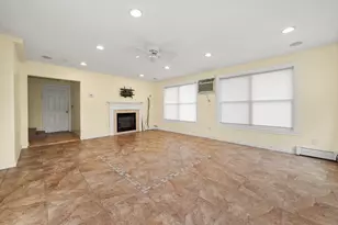 276 Oak St, Brockton, MA 02301 - Photo 13