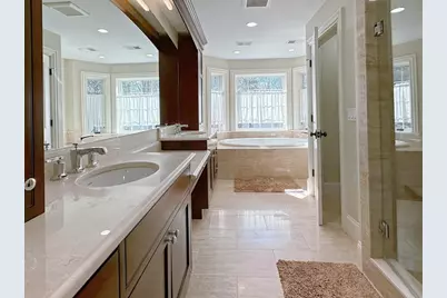 9 Vine St, Newton, MA 02467 - Photo 23