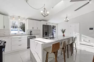 39 Swan Ave, Methuen, MA 01844 - Photo 7